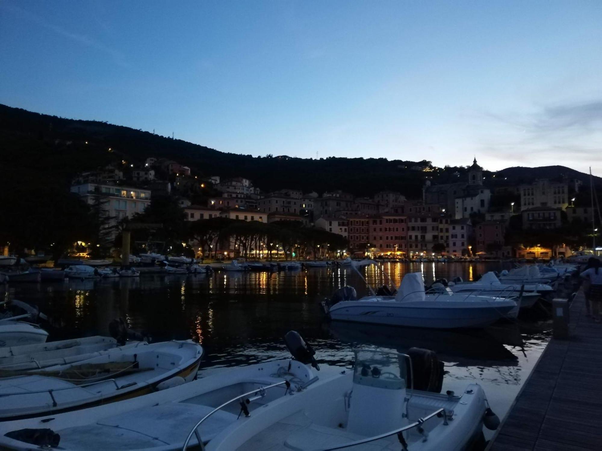 Ca' Tinetto Villa Fezzano  Bagian luar foto